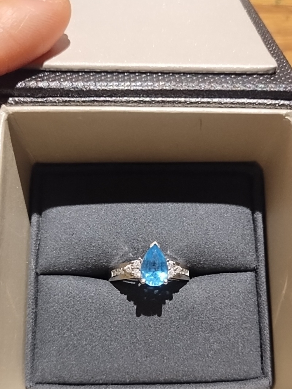 Super-Grade Aquamarine ring